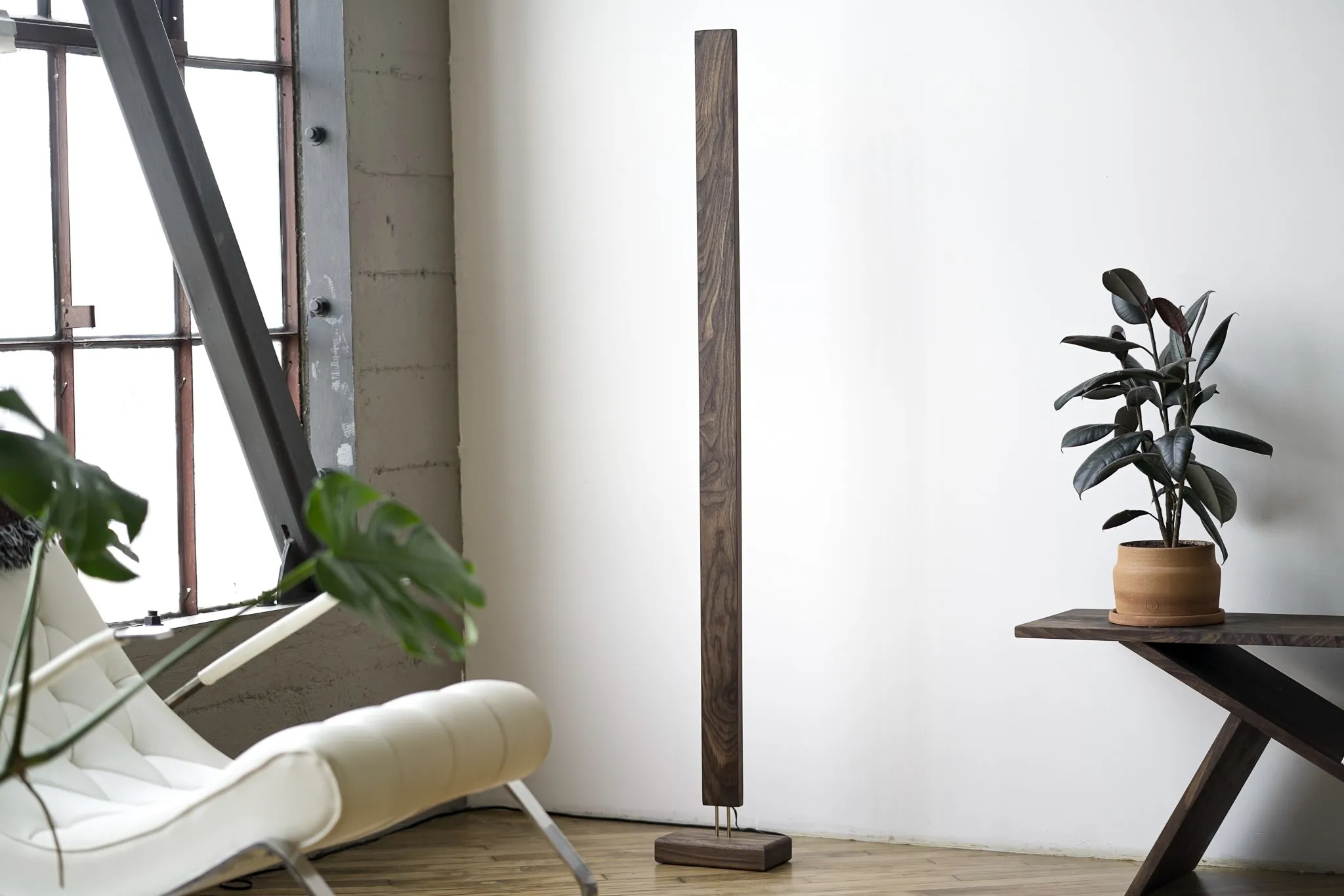 Hardwood LED Color Floor Lamp