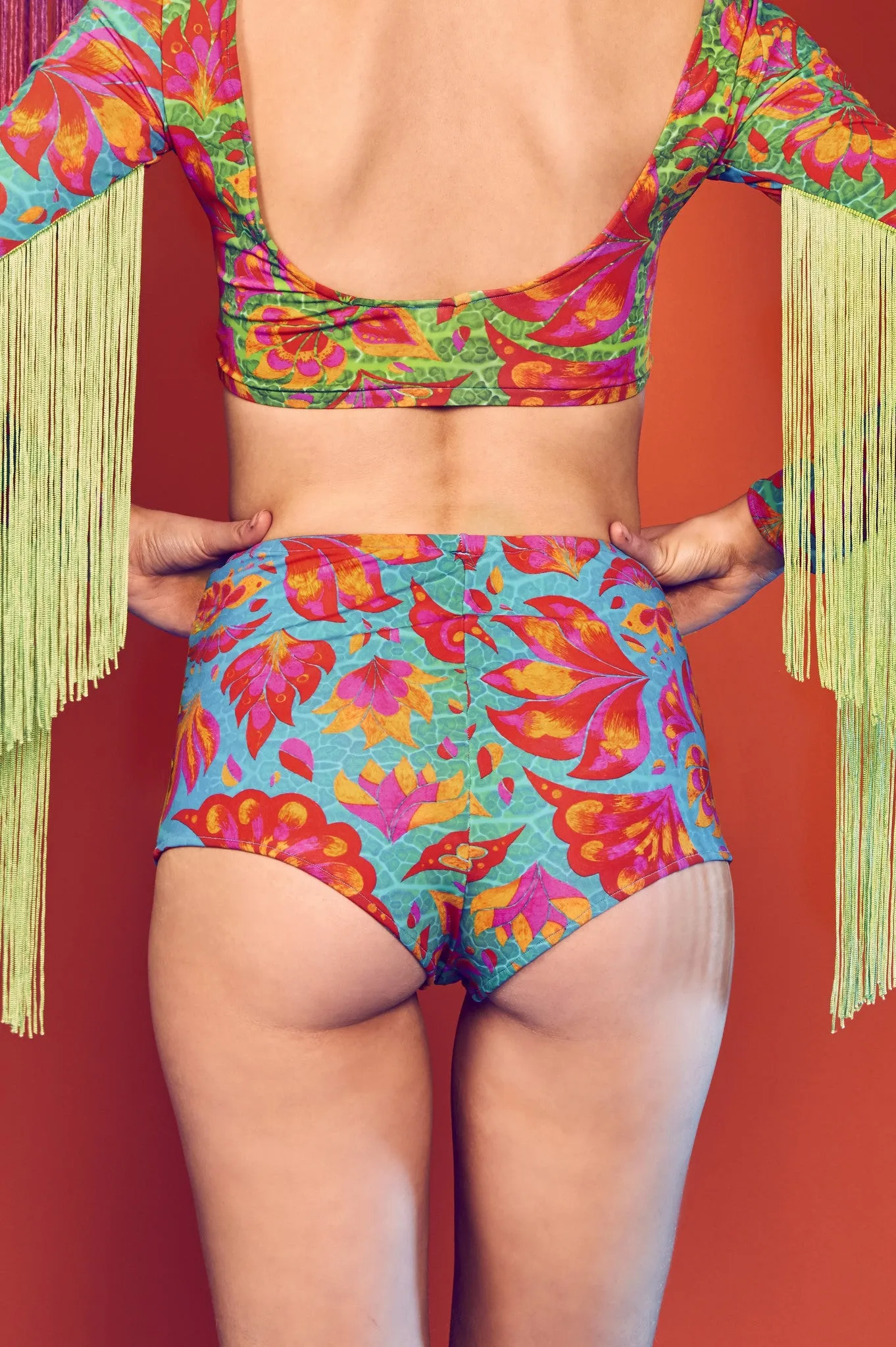 Hot Pants with Tropical Vendala Print
