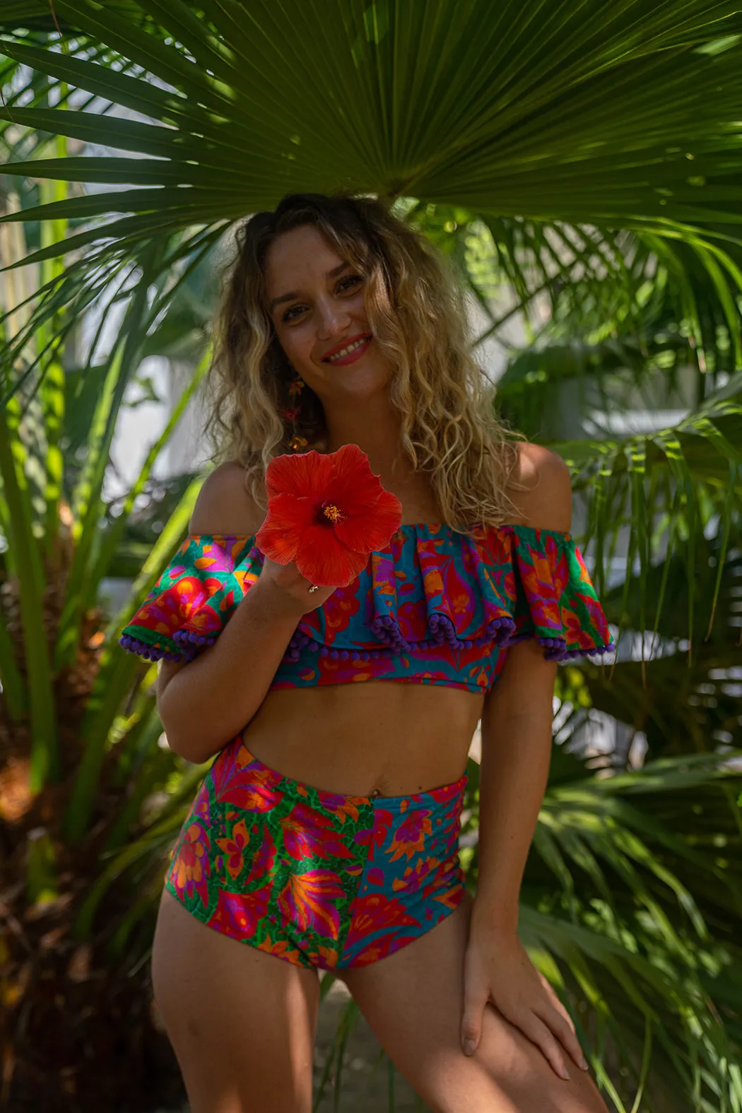 Hot Pants with Tropical Vendala Print
