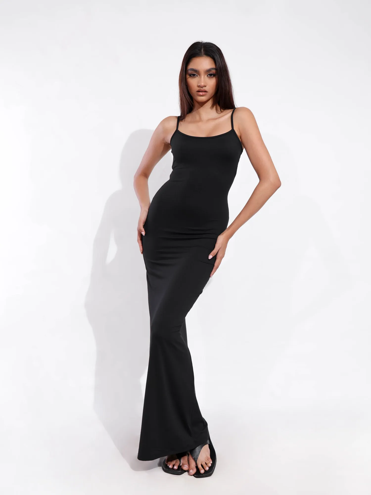 Kat Sleeveless Fitted Bodycon Maxi Dress