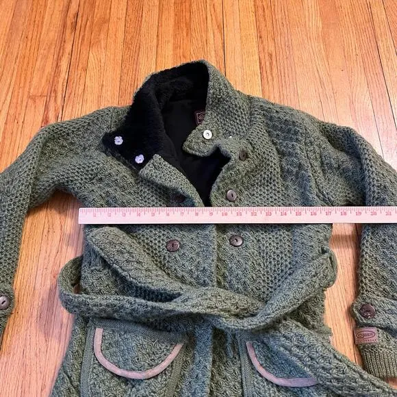 Kyber Outerwear Nepal Sweater Womens Small Fleece Lined Heavy Wool Knit Jacket