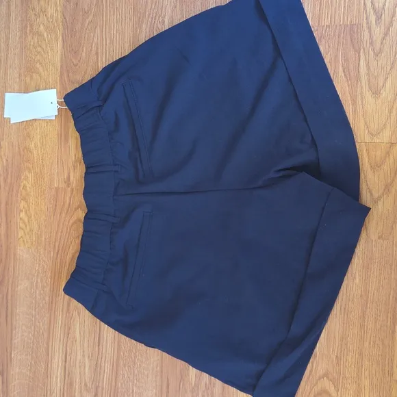 Lacoste Sport Women's Navy Golf Shorts NWT Size 34 Small