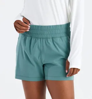 LADIES FREE FLY PULL ON BREEZE SHORT - SABAL GREEN