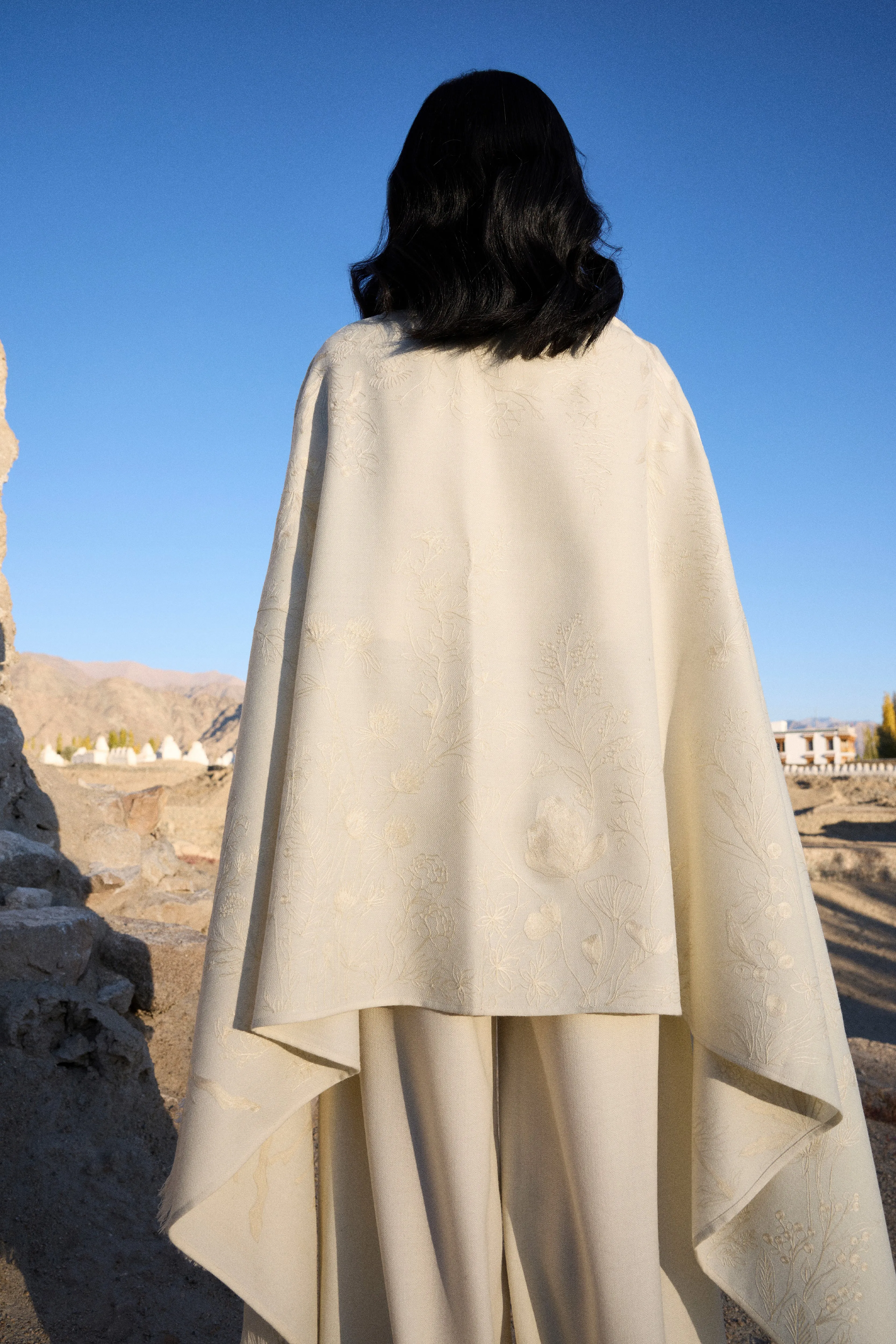 Lamayuru Woollen Top (Ivory), Nyoma Woollen Pants (Ivory) & Lamayuru Woollen Shawl (Ivory)