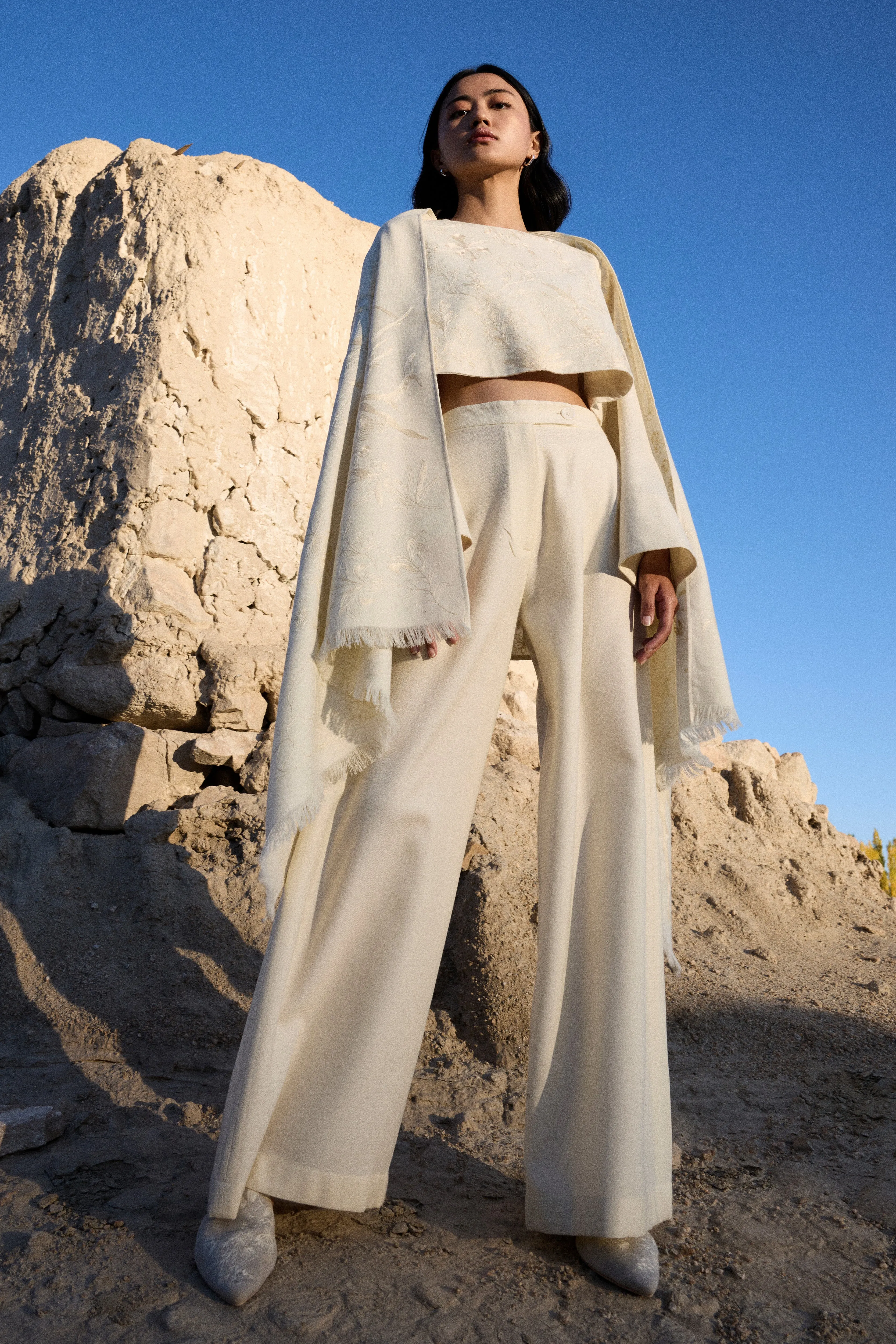 Lamayuru Woollen Top (Ivory), Nyoma Woollen Pants (Ivory) & Lamayuru Woollen Shawl (Ivory)