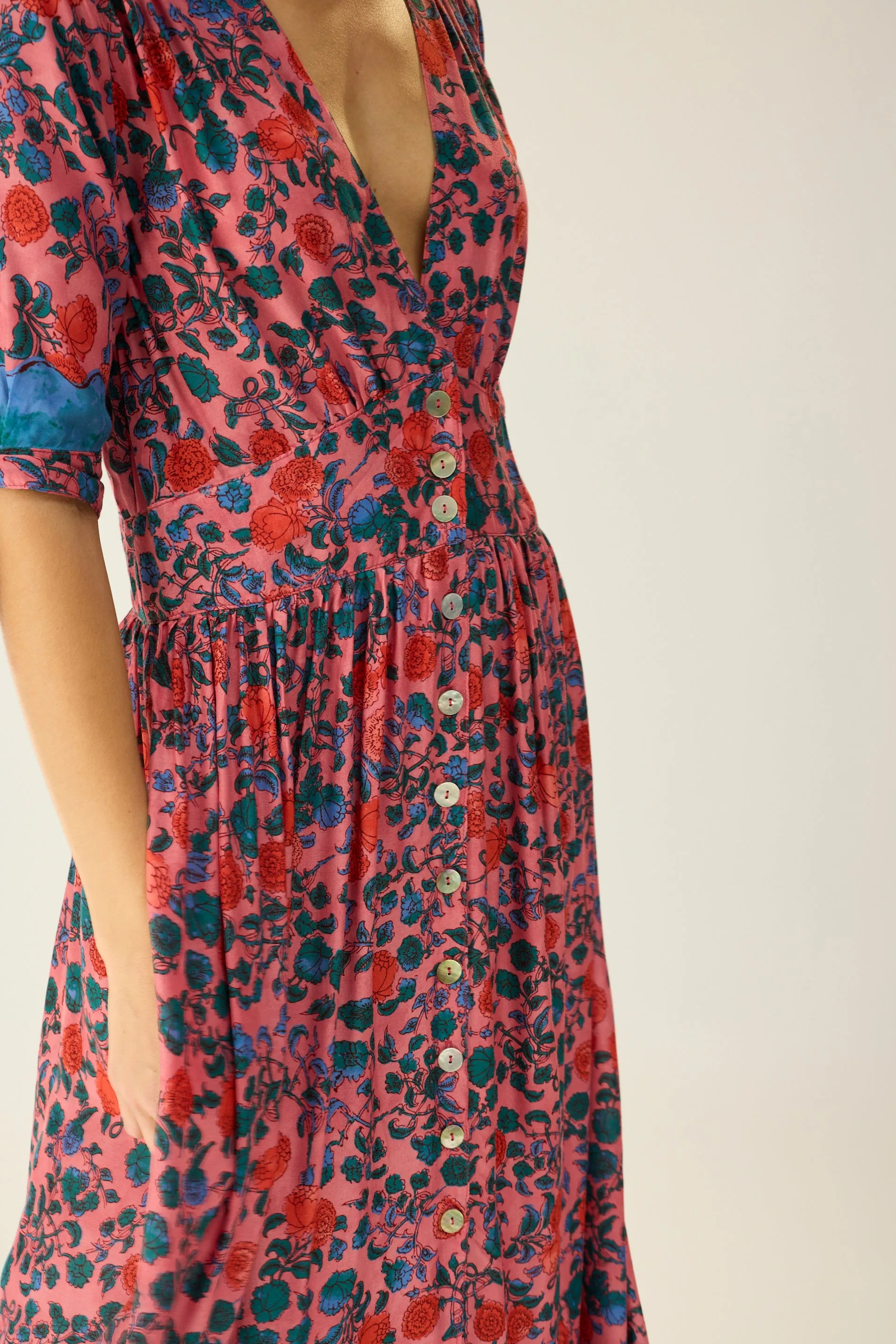 LAYLA DRESS