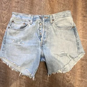 Levi 501 cut off shorts size 32.