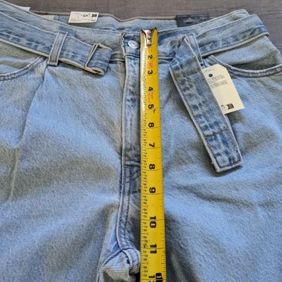 Levi's Belted Baggy Jeans in Living Legend