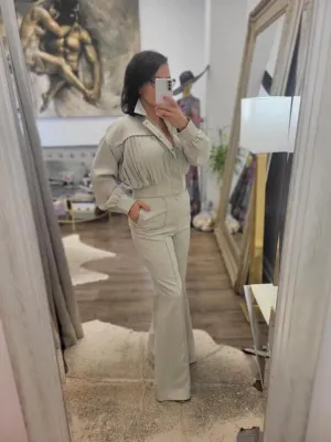 LIGHT GREY SUIT WITH BOMPER JACKET