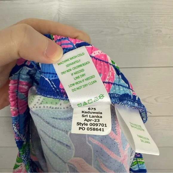 Lilly Pulitzer Katia Mid-Rise Shorts Size Small Blue Grotto Beleaf in Yourself