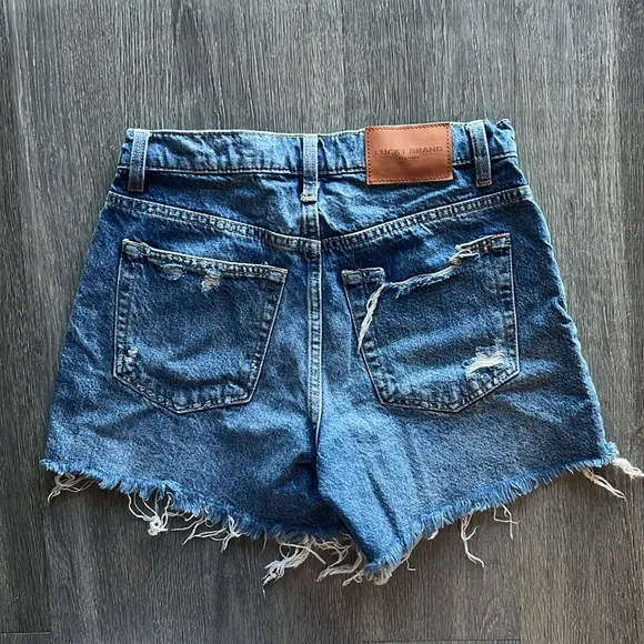 Lucky Brand 90s Midi High Rise Denim Shorts ✧ Size 2/26