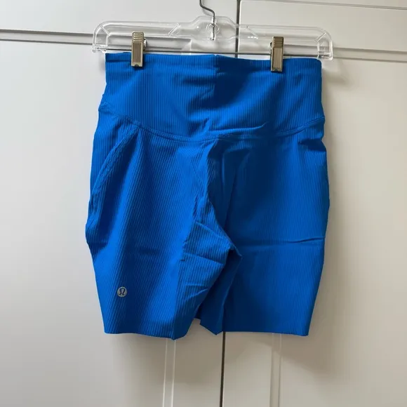 Lululemon Base Pace Ribbed High-Rise Short 6’’