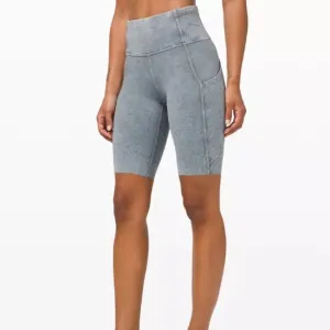 Lululemon fast and free shorts 10” In Ice Dye Women’s Size 6