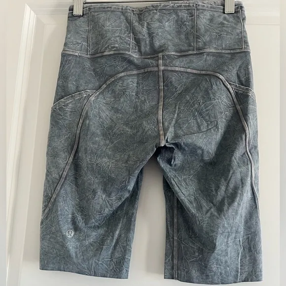 Lululemon fast and free shorts 10” In Ice Dye Women’s Size 6