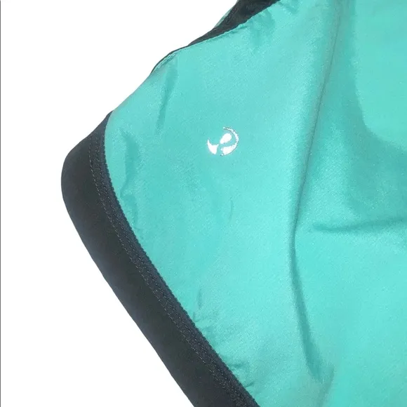 Lululemon Groovy Run Shorts Size 8 Sea Foam Heathered Black Lined