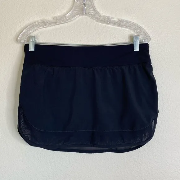 Lululemon Hotty hot skirt II tennis size 8 eight mesh shorts EUC
