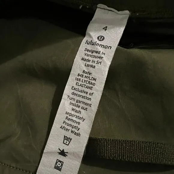 Lululemon Ice Wash Moss Green Fast and Free Short 10&quot; Size 4