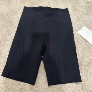 Lululemon Ribbed HR Yoga Short 8” black size 4 NWT