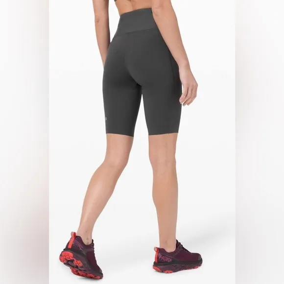 Lululemon Train Free High Rise 10” Shorts Granite Grey Size 4
