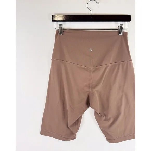 Lululemon Womens Shorts Beige Align Super High Rise Pull On Stretch Gym Size 10