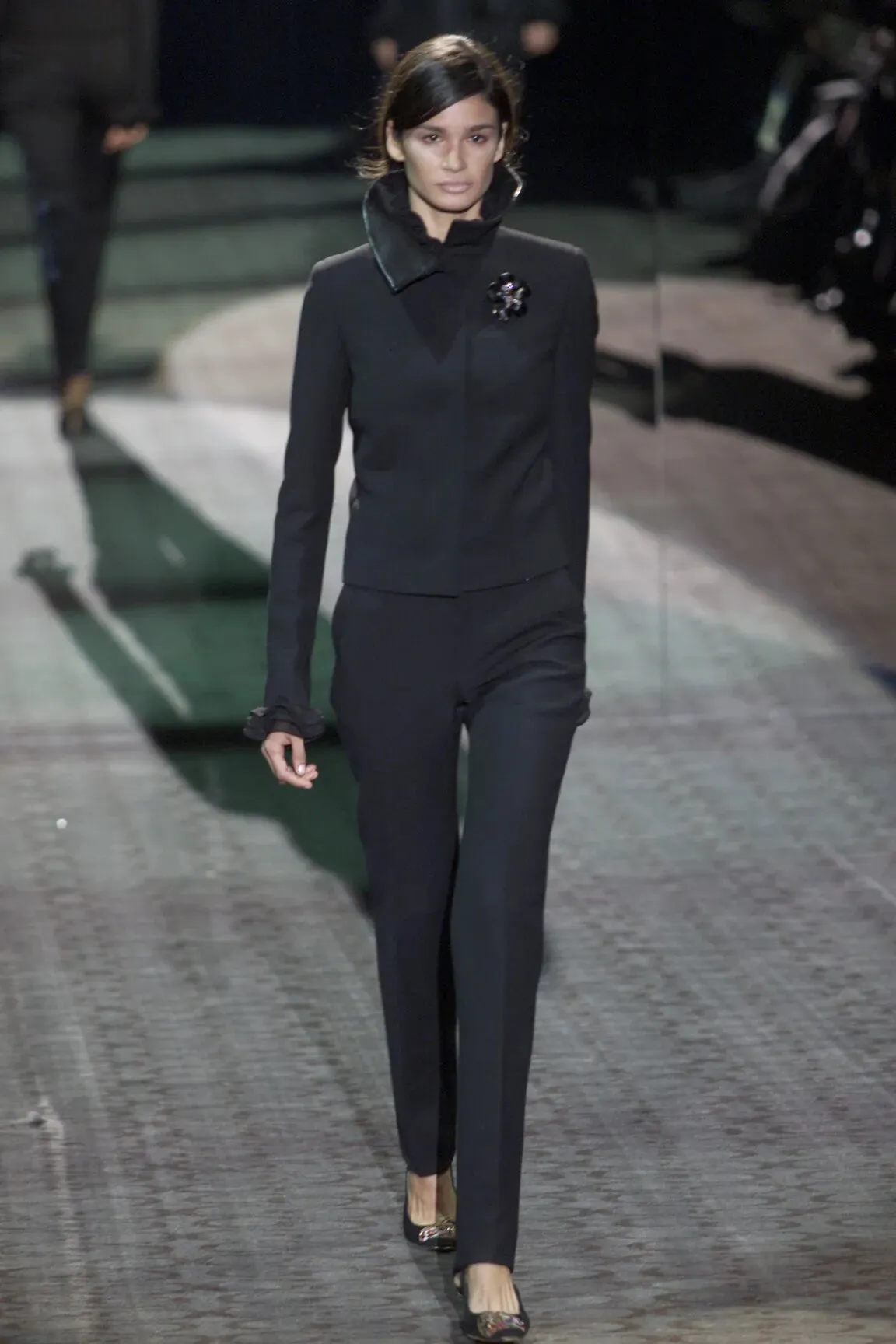 Minimalist Fall 2000 Gucci by Tom Ford Runway Look 3 Black Pant Suit w Leather Collar Detailing