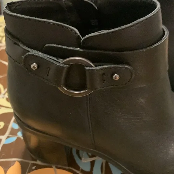 NATURALIZER LYDIA BOOT Sz: 6