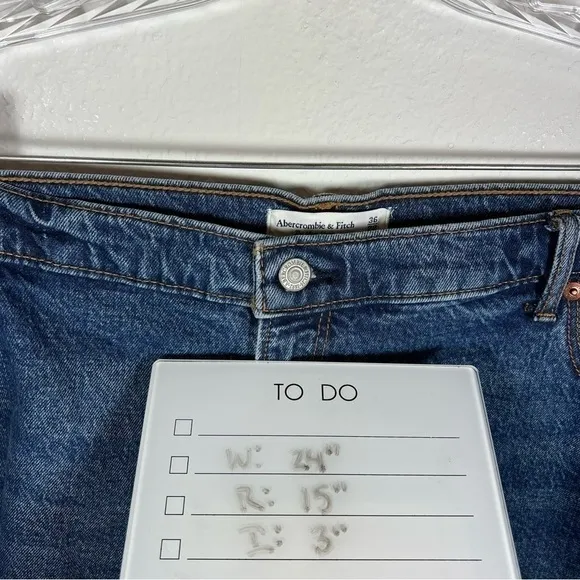 NEW Abercrombie the mom denim shorts size 36 curve love high waist blue