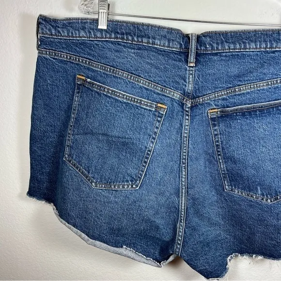 NEW Abercrombie the mom denim shorts size 36 curve love high waist blue