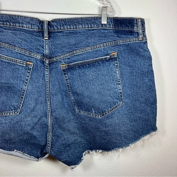 NEW Abercrombie the mom denim shorts size 36 curve love high waist blue