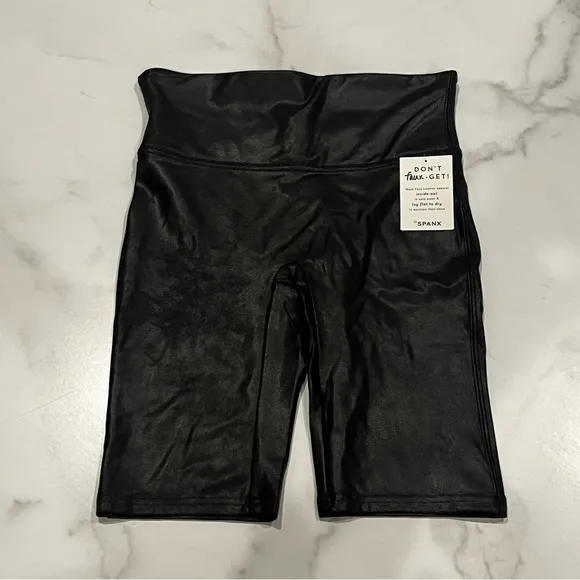 New SPANX Faux Leather High Rise Compressing Bike Shorts in Black Small