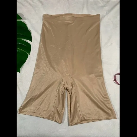 NEW Spanx Power Conceal Her High Waist Mid Thigh Short Shaper [SZ‎ Small ]