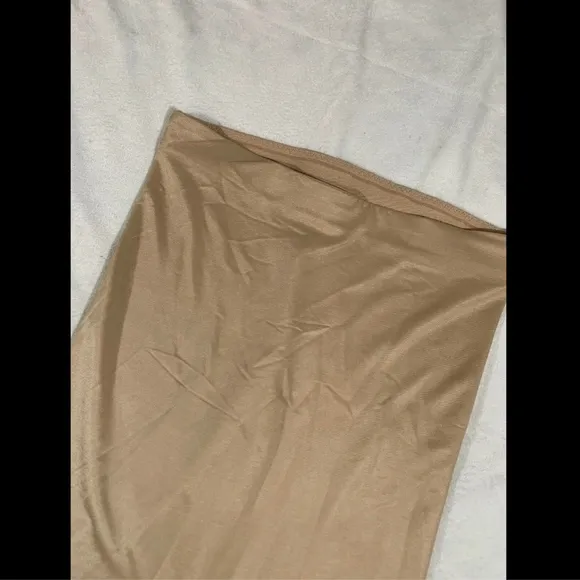 NEW Spanx Power Conceal Her High Waist Mid Thigh Short Shaper [SZ‎ Small ]