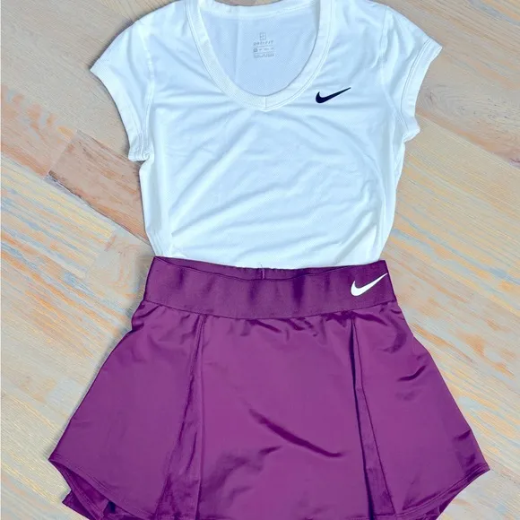 Nike women’s tennis outfit size XS