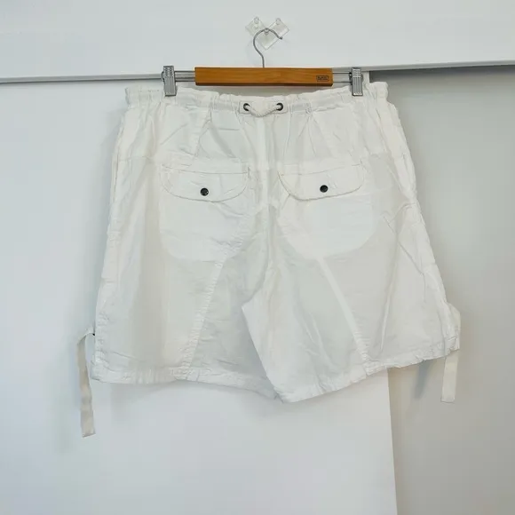 NWOT Free People - Moon Bay Parachute Oversized Baggy Shorts Size Large
