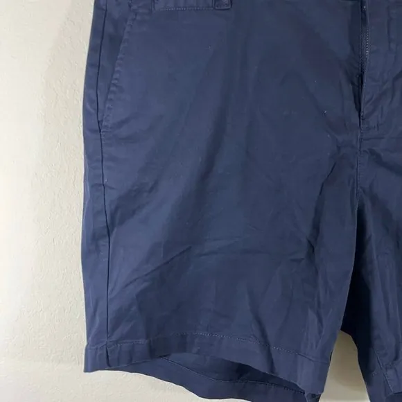 NWOT Lane Bryant Women's Dark Blue Silky Chino City Short Size 18 Style 1098850