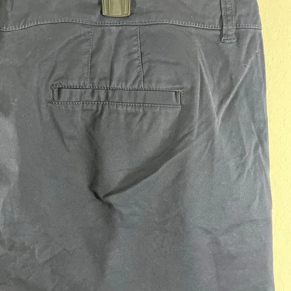 NWOT Lane Bryant Women's Dark Blue Silky Chino City Short Size 18 Style 1098850