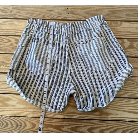 NWT $78 Free People Stripe Cargo Shorts Size Medium Women’s White Black