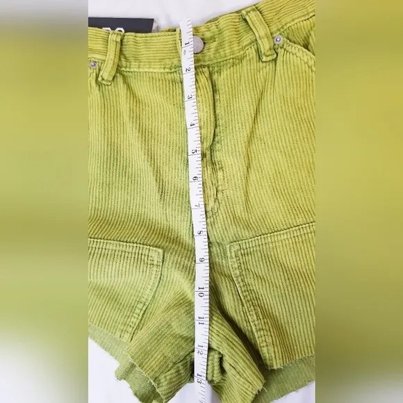 NWT BDG Urban Outfitters High-Rise Carpenter Corduroy Shorts