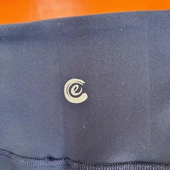 NWT Calme by Johnny Was navy endurance bike shorts size M