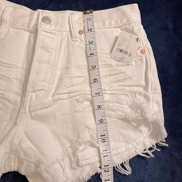 NWT Free People Looking Good Vibrations White Shorts Size 27 butterfly