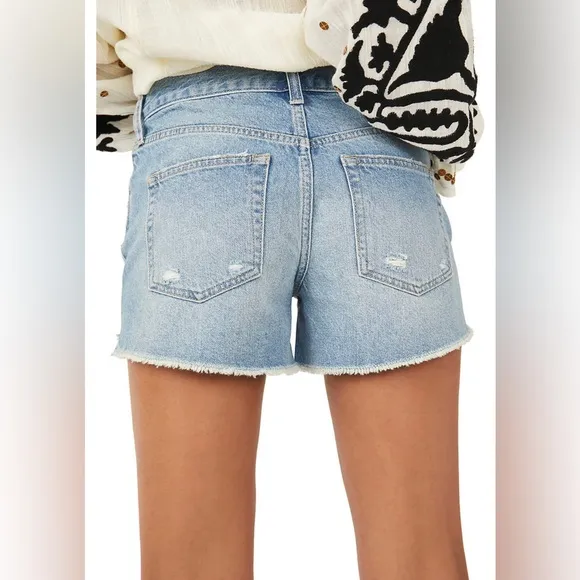 NWT Free People Maggie Mid Rise Distressed Shorts