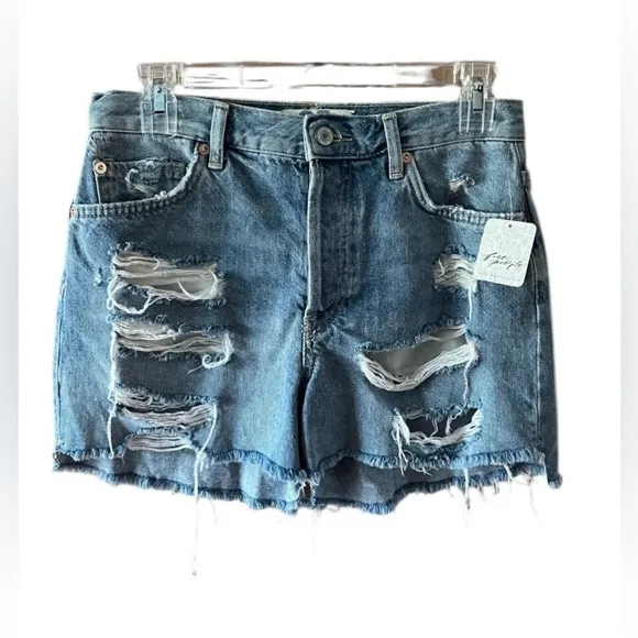 NWT Free People Maggie Mid Rise Distressed Shorts