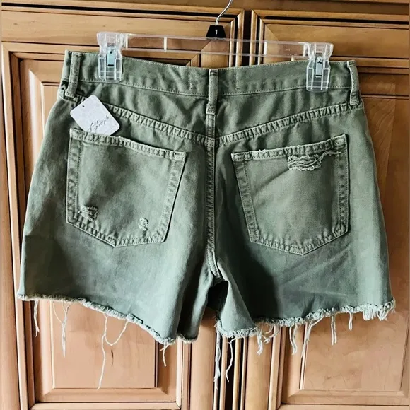 NWT Free People Maggie Mid Rise Shorts