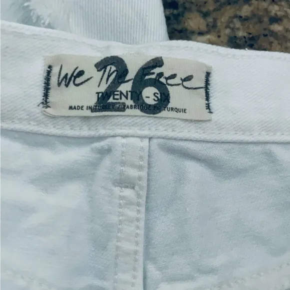 NWT Free People Maggie Mid Rise Shorts