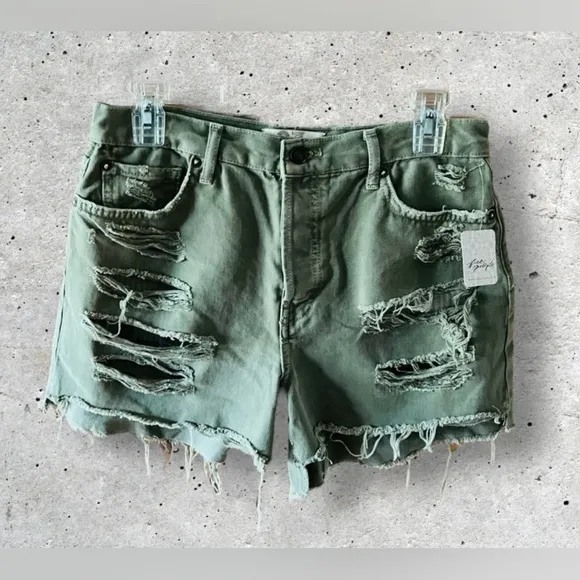NWT Free People Maggie Mid Rise Shorts