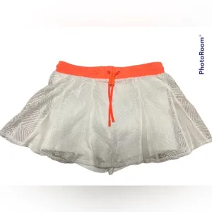NWT FREE PEOPLE MOVEMENT white/coral skort. Size medium