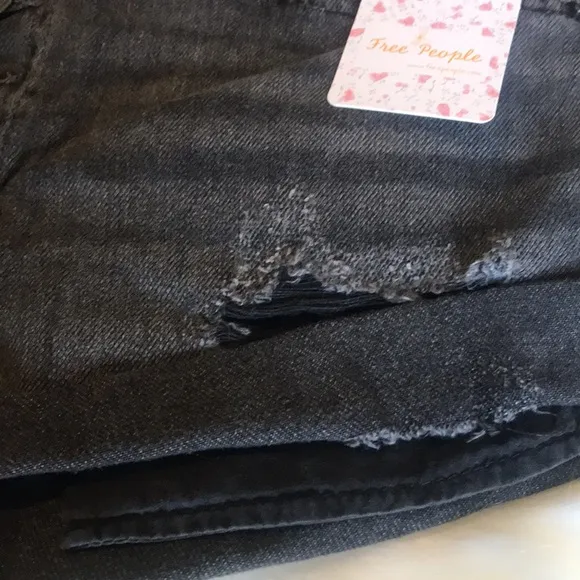 NWT Free People Rolled Cut-Off Shorts sz28