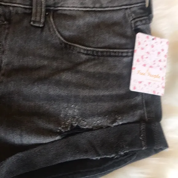 NWT Free People Rolled Cut-Off Shorts sz28