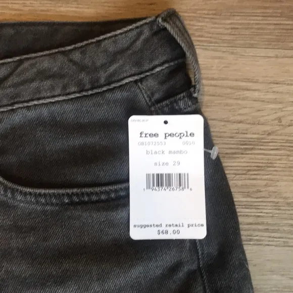 NWT Free People Rolled Hem Cut-Off Denim Shorts sz29