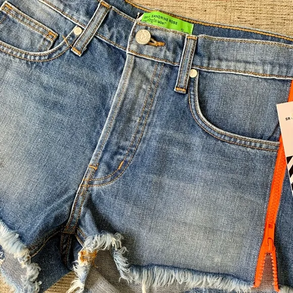 NWT FREE PEOPLE SANDRINE ROSE Denim Shorts w/ Orange Side Zipper Detail, Size 25